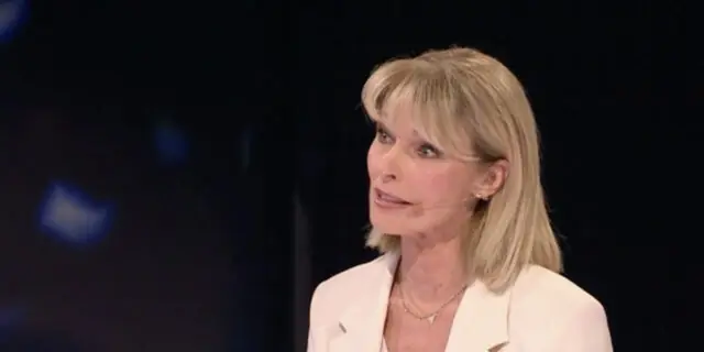 Colette Provencher est en colère et doit faire une précision