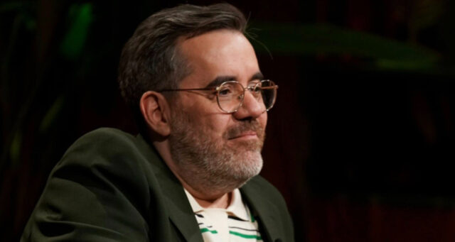 Jean-Sébastien Girard a subi un accident au visage et montre le résultat