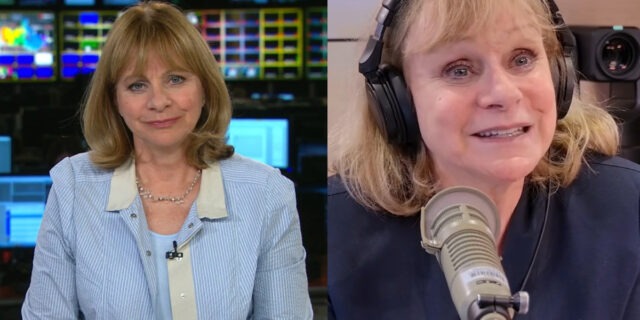Marie-Claude Lavallée montre le cadeau qu’elle a reçu pour sa retraite