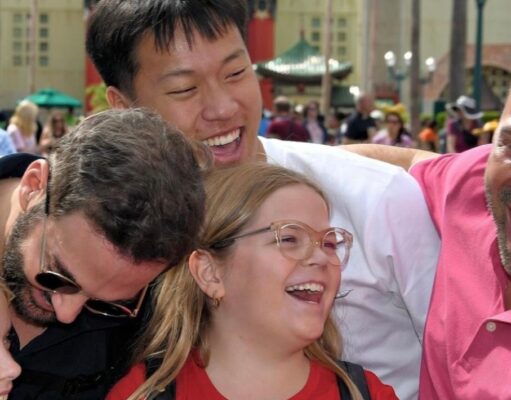 Joël Legendre publie toutes les photos de son voyage loin du Québec avec ses enfants