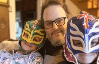 L’inauguration de la place Karl-Tremblay à dû être reportée pour une raison précise