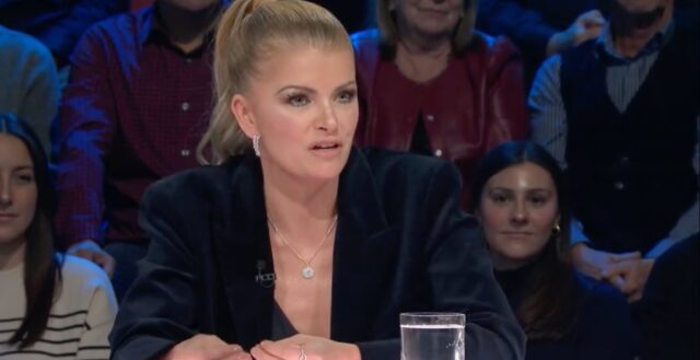 Kim Lévesque-Lizotte fait réagir comme Fou du Roi à l’émission de TLMEP dimanche kim levesque lizotte tout le monde en parle