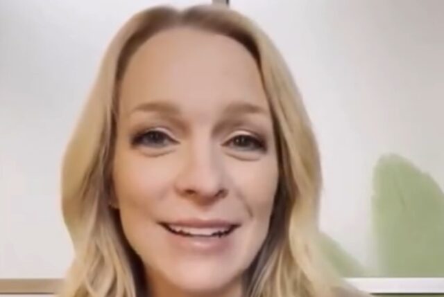 Annie Villeneuve publie les photos de son shower de bébé et ça fait réagir