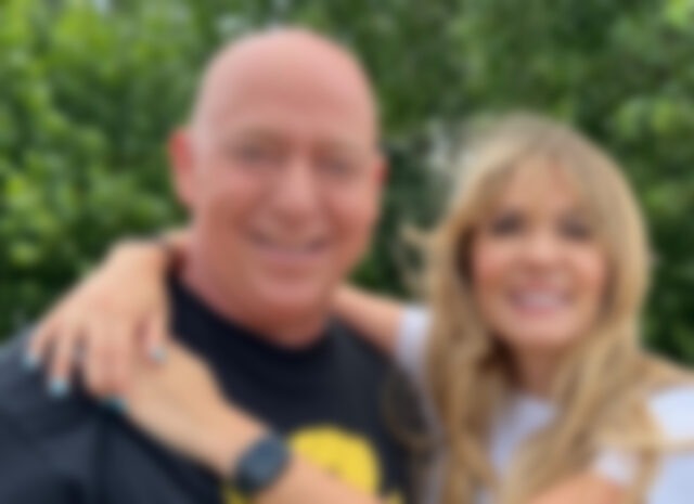 L’équipe de Sortez-moi d’ici annonce leurs deux nouveaux animateurs sortez-moi d'ici animateurs