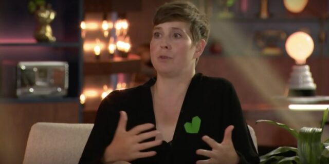 À 39 ans, Ève Landry sort et fait son coming out pour la première fois