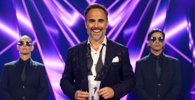 Plusieurs pensent avoir trouvé qui se cache dans le costume de Jack Spi-Rat à Chanteurs masqués chanteurs masques sebastien benoit animateurs