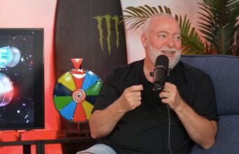 Guy Jodoin dévoile sa nouvelle blonde à 59 ans