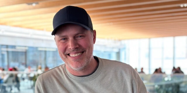 Jean-François Breau remporte un prix à l’ADISQ avec son groupe country jean francois breau portrait