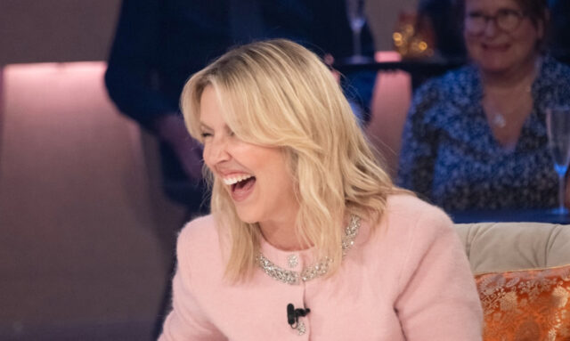 Ça finit bien la semaine annonce les invités pour ce vendredi 20 septembre ainsi qu’un épisode spécial Julie Bélanger