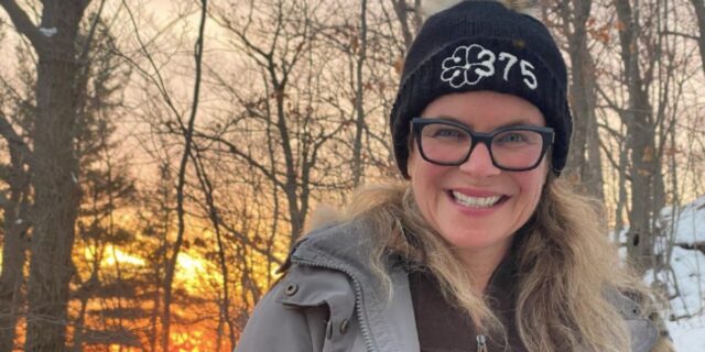 Annie Brocoli annonce qu’elle est en couple depuis deux ans