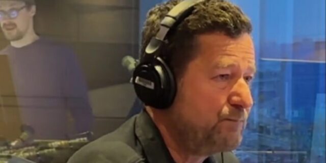 En pleine controverse, Dany Turcotte sort et publie une photo de sa dure semaine