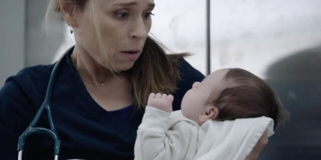 L’apparition d’un bébé dans STAT fait réagir emmanuelle et bébé stat