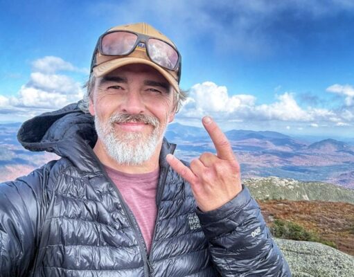 Un comédien d’Indéfendable retrouve sa mère biologique et revient sur leur rencontre patrice godin montagne