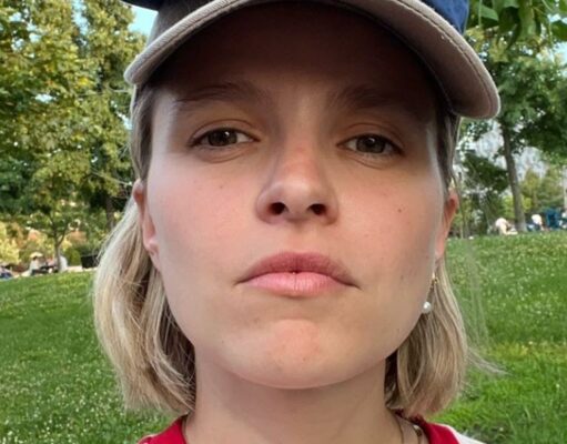 Découvrez 12 photos de Sarah-Jeanne Labrosse et sa famille de 5 depuis la naissance de son troisième enfant sarah jeanne labrosse