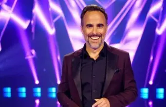 Une première photo est dévoilée pour la prochaine saison de Chanteurs Masqués sebastien benoit