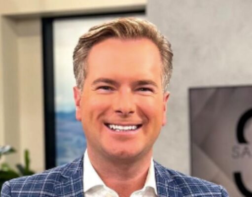 Alexandre Dubé montre son activité hivernale avec sa blonde