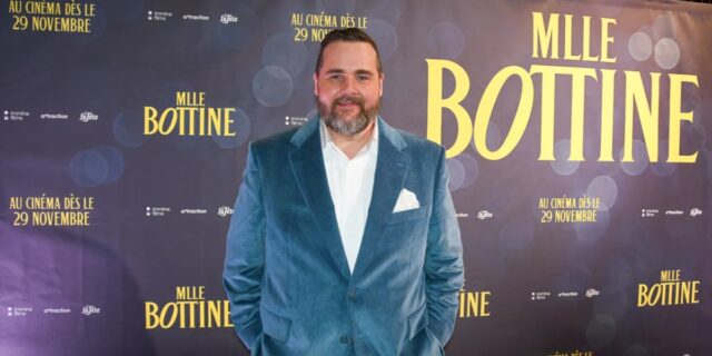 Antoine Bertrand et sa blonde Catherine-Anne Toupin font réagir sur le tapis rouge