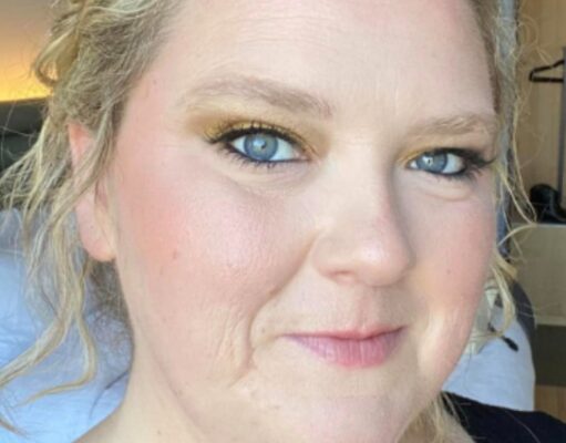 Debbie Lynch-White conclut son année 2025 et publie une rare série de photos Debbie Lynch-White photo profil maquillée