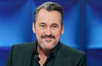 On connaît enfin les invités de ce dimanche à TLMEP guy a lepage tlmep portrait