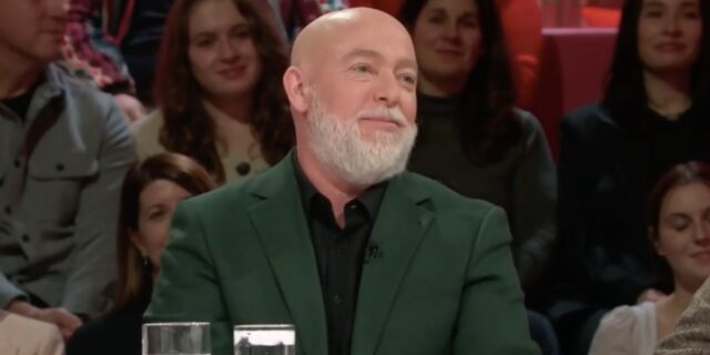 Guy Jodoin sort et annonce qu’il a une nouvelle blonde