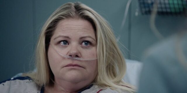 L’arrivée d’Isabelle en ambulance à l’hôpital St-Vincent fait réagir dans STAT isabelle hospitalisée stat