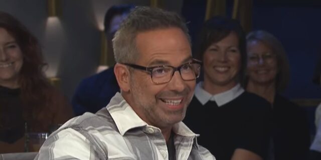 José Gaudet fait un retour remarqué sur le plateau de Ça finit bien la semaine jose gaudet portrait