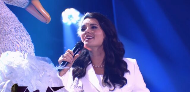 La performance de Marie-Ève Janvier à Chanteurs masqués fait réagir partout au Québec