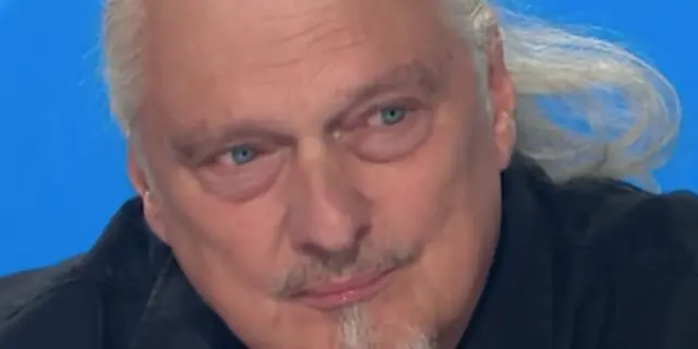 Normand D’Amour fait une précision sur sa mésaventure avec une animatrice connue