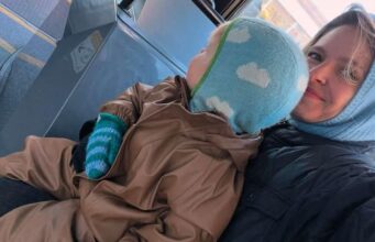 Sarah-Jeanne Labrosse publie toutes les images du gâteau de fête de son fils de 4 ans