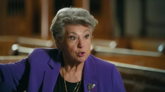 Ginette Reno pose auprès d’une chanteuse connue et sa fille publie toutes les photos