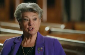 Ginette Reno fait une rare prestation de chant à 80 ans et les commentaires sont nombreux