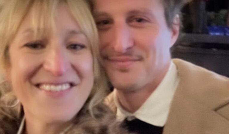 Anne-Élisabeth Bossé partage toutes les photos de son voyage loin du Québec avec son nouveau chum