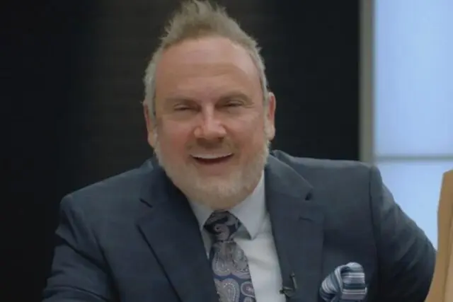 Dave Morissette réagit à sa parodie dans le Bye Bye et lance un message à Claude Legault Claude-legault-en-dave-morissette-byebye-2024