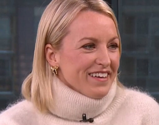 Émily Bégin publie toutes les photos de son look à la télé et ça ne passe pas inaperçu émily bégin salut bonjour