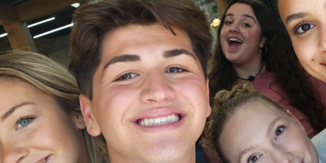 Les looks de Marc-Antoine de Star Académie ne font pas l’unanimité chez les téléspectateurs