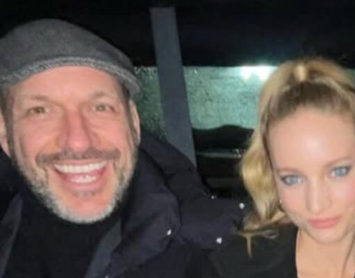 Martin Matte et Laurence Leboeuf prennent la pose ensemble pour Noël