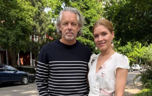 Généralement assez discret, François Lambert présente sa blonde avec ces photos francois lambert blonde vernissage