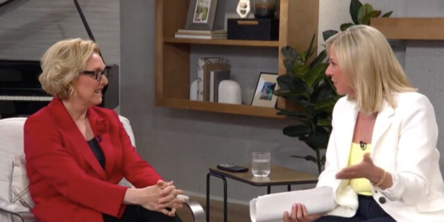 Sophie Thibault fond en larmes après une question d’Eve-Marie Lortie en direct