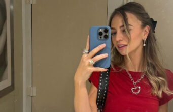 Ludivine Reding publie toutes les photos de voyage avec son grand-père et ils se ressemblent