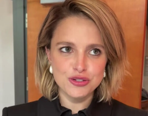 Sarah-Jeanne Labrosse est de retour