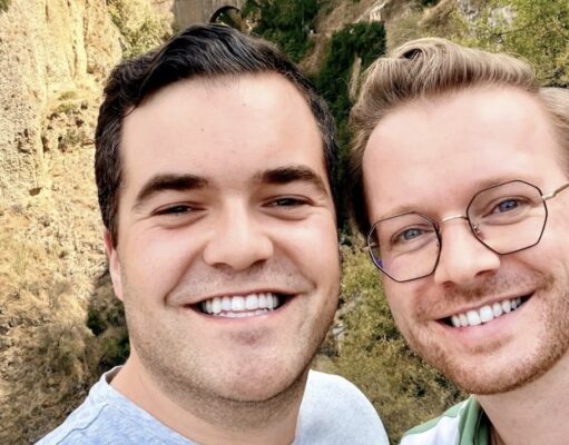 Simon Philibert de Salut Bonjour partage toutes les photos du temps des Fêtes avec son chum