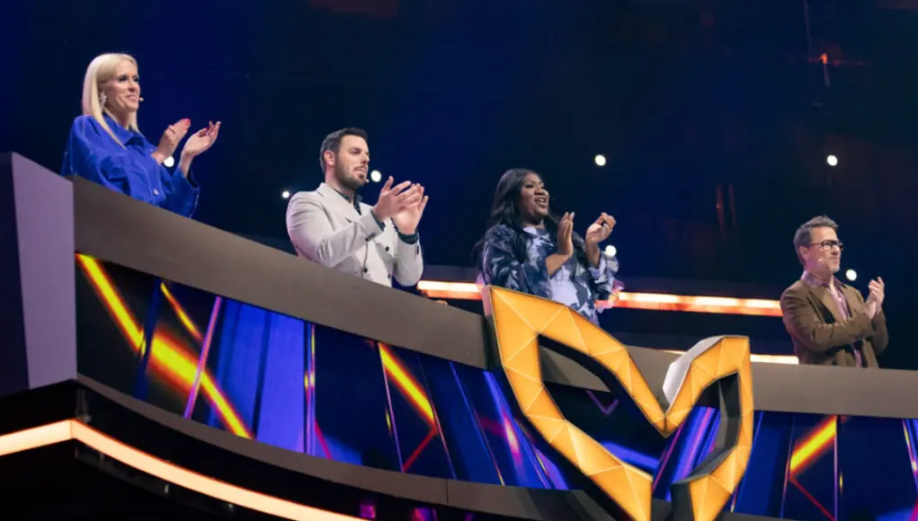 Chanteurs-Masqués-enquêteurs