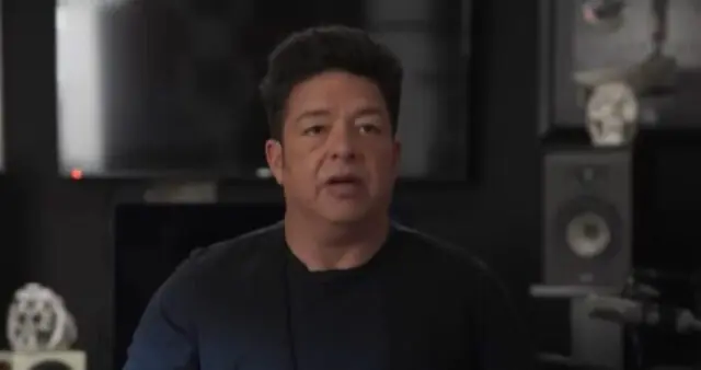 Éric Lapointe annonce qu’il a une nouvelle blonde