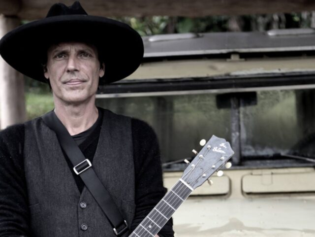 Jean Leloup sort du silence et donne de ses nouvelles après plusieurs années