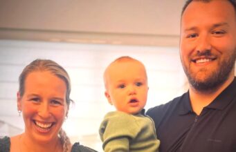 Marianne St-Gelais, enceinte de ses jumeaux, publie toutes les photos de son Noël marianne st gelais chum enfant