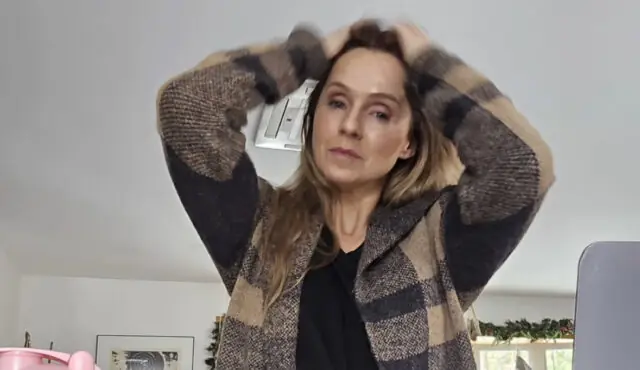 Marie-Andrée Poulin sort et annonce qu’elle est en deuil