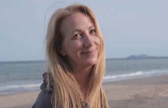 Mélanie Maynard doit sortir pour rectifier une situation publique Melanie Maynard Animatrice 2025