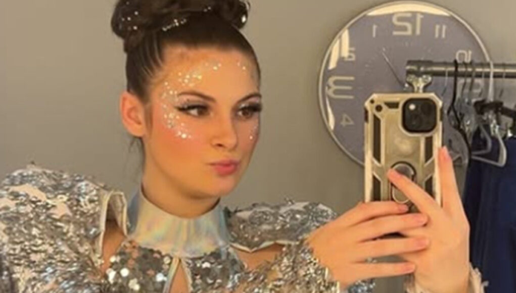 mia-tinayre-look-brillant