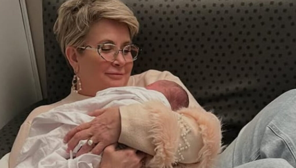 nathalie-simard-petite-fille-calin