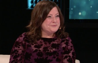 Émue, Marie-Annick Lépine envoie un message à l’équipe d’En direct de l’univers